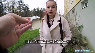 ロシア人学生と公共エージェント階段セックス