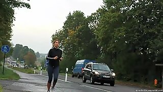 Maman salope fait du jogging