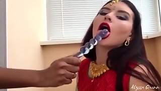 Hermosa muchacha blanca sexy se viste con traje de indias y chupa verga (3/3) video exclusivo cockcain