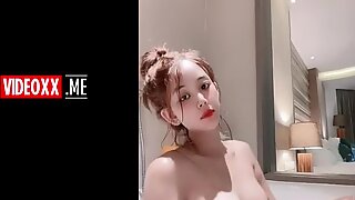Big boobs show on webcam