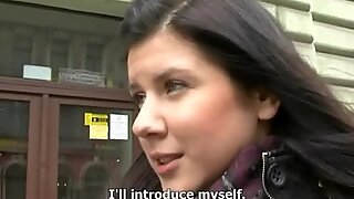 Tsjekkisk gater - tenåring jente får det vanskelig på hotellrom