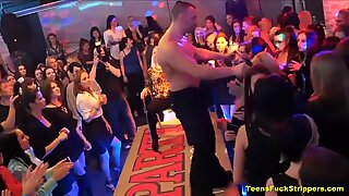 Dronken vrouwen en tieners worden hoeren tijdens stripper soiree