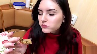 Alyssa Quinn Loves Indian CumCake and Eats Up all Cum with Happiness