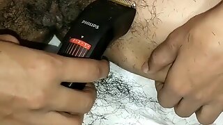 Simmy първи път trimming and brusnene hair removing with punjabi audio