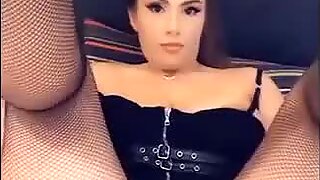 Χαριτωμένη μιλφ bouncing her tits on snapchat